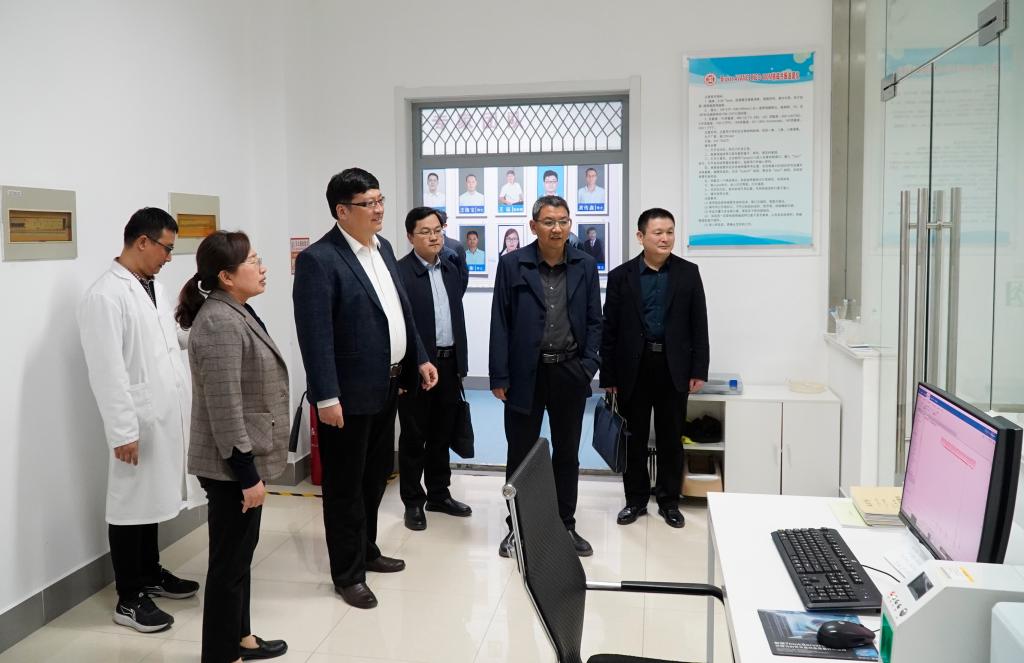 20250403丛海林校长调研化学院5.jpg